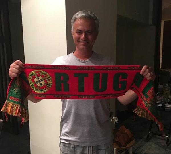 一夜述评 | 这次是幸福的泪水，他们都在为C罗而战