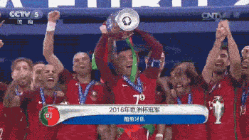 一夜述评 | 这次是幸福的泪水，他们都在为C罗而战