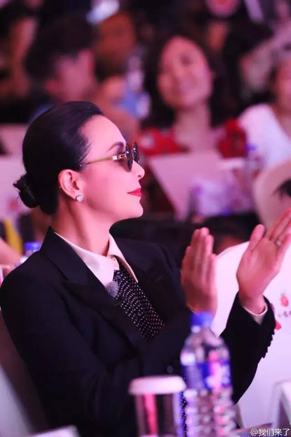 《我们来了》变成“我们拼了”，女神纷纷“求休息”