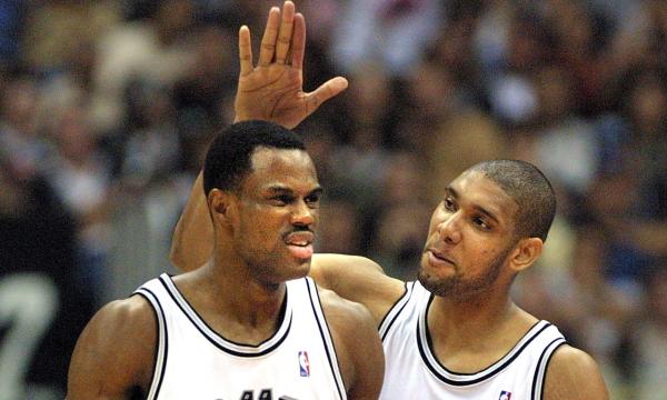 成“佛”之路！邓肯转身，留下了十个画面和无数历史第一