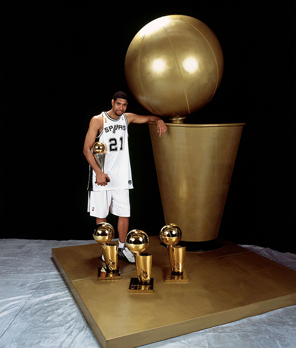 成“佛”之路！邓肯转身，留下了十个画面和无数历史第一