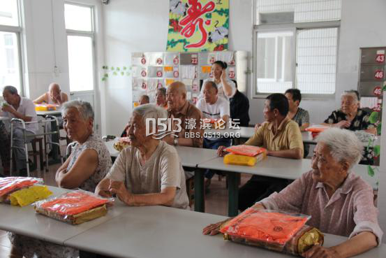 文峰丰田献爱心 关爱老人从娃娃抓起322.png