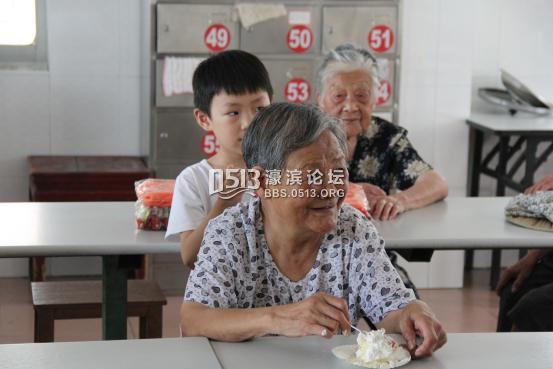 文峰丰田献爱心 关爱老人从娃娃抓起620.png