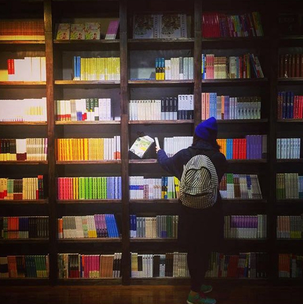 毕业季︱念念不忘，那些在校时曾流连的实体书店