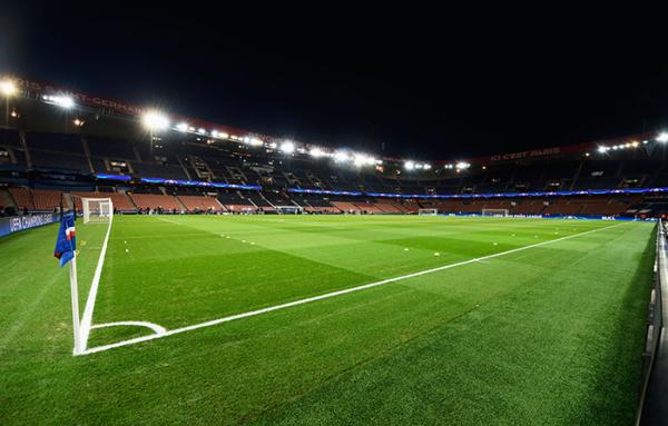 中超球场“菜地”那么多，看看英国为草皮加了多少“黑科技”