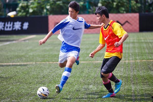 从停办到国际裁判执法，35年陈毅杯，一份草根足球探索报告