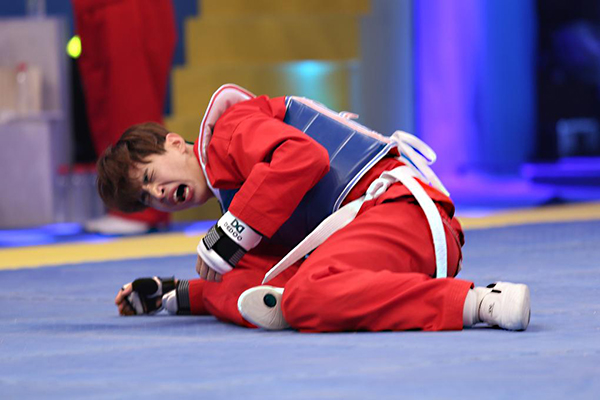 看电视｜嚷了半天，暑期综艺的战斗终于打响了