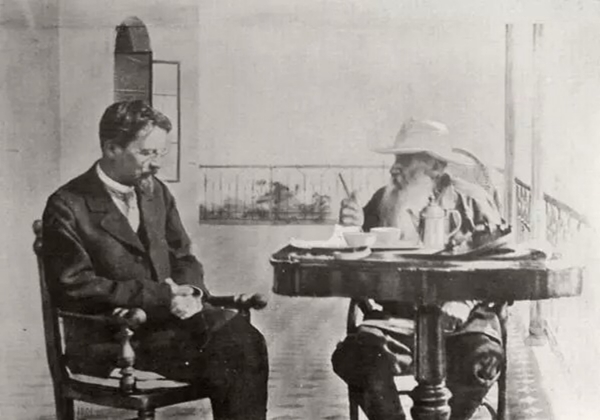 契诃夫所阐释的平凡生活，既没有歌颂，也没有歪曲