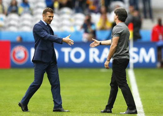 舍甫琴科抢了勒夫“最帅主教练”名头，但除了帅他还能干啥？