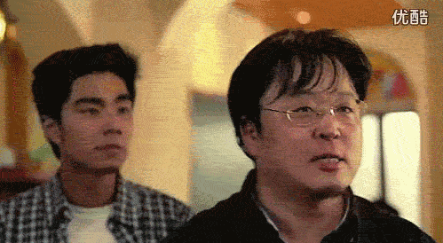 澎湃联播|英国前首相卡梅伦哼小曲背后的阴谋