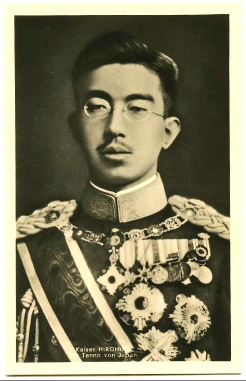 差点“被退位”的裕仁天皇如何走下神坛？