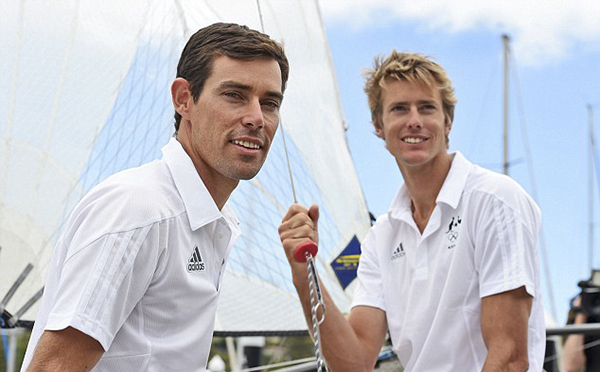 动物尸体漂浮、各色垃圾成堆……里约赛场水域堪比“厕所”？