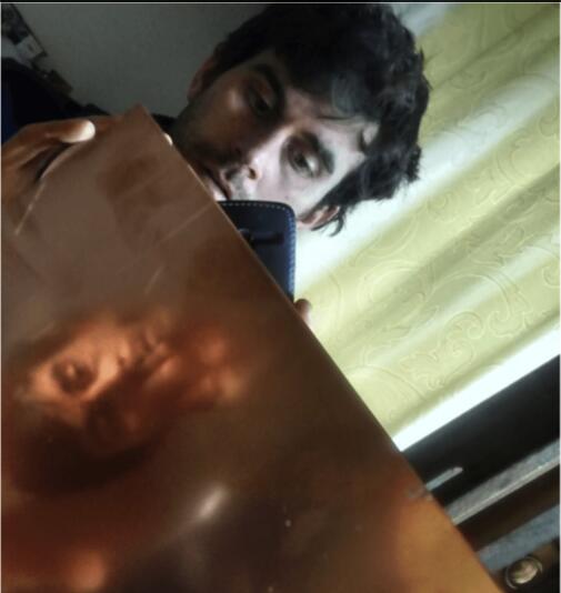 “自拍狂魔”伦勃朗是怎么画自画像的？