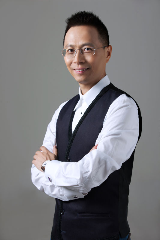 对话詹俊：付费转播必须让观众满意，一辈子说好足球就很满足