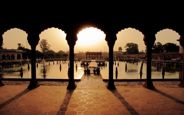 美到让人想一辈子住在里面！人生一定要去的8个植物园