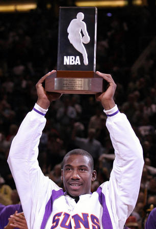 张佳玮|最遭中国球迷恨的他退役了，这是被诅咒的02一代