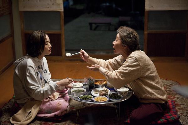 睡不着｜你是否也有这样一个奶奶，愿意为你上天摘星