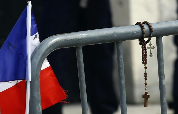 法国天主教堂割喉恐袭：一场宗教战争的缩影？
