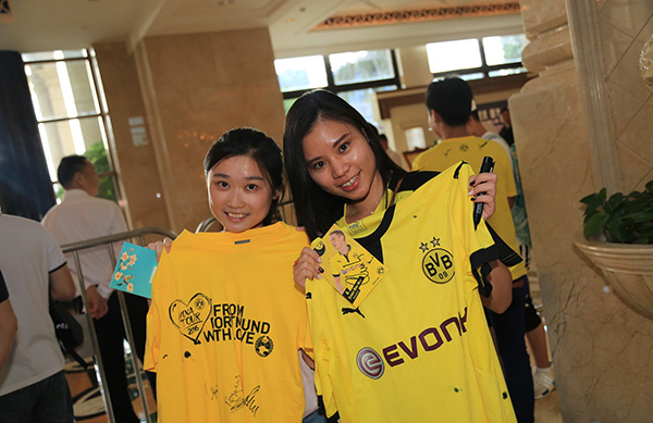 多特蒙德的商业经：有盗版球衣是好事，商业开发不是看天吃饭