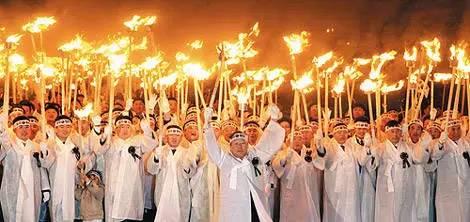 《哭声》背后的故事：为何韩国基督教题材的电影如此多