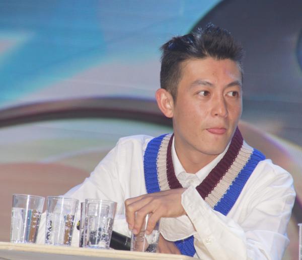 陈冠希辱骂林志玲是因为女友秦舒培的工作纠纷，呵呵