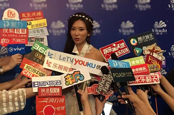 陈冠希辱骂林志玲是因为女友秦舒培的工作纠纷，呵呵