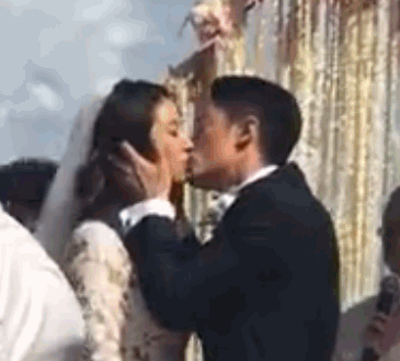 霍建华婚礼告白林心如：和你成为夫妻是最幸运的事