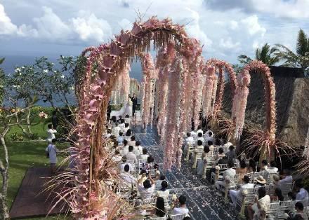 霍建华婚礼告白林心如：和你成为夫妻是最幸运的事