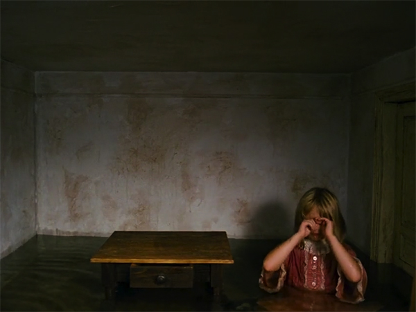 睡不着｜你得闭上眼，才能看到这部电影