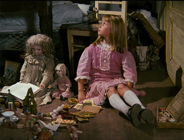 睡不着｜你得闭上眼，才能看到这部电影