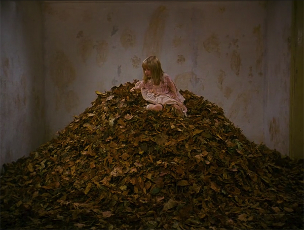 睡不着｜你得闭上眼，才能看到这部电影