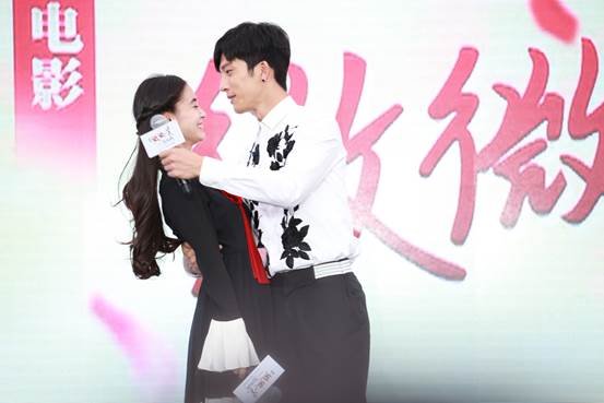 银幕上大波偶像来袭，现实中鲜肉错峰出行