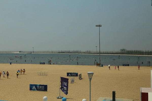 书店测评｜上海三联书店金山城市沙滩店∶上海第一家海滩书店