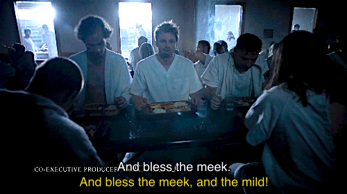 睡不着丨谁在致力于吓唬自己