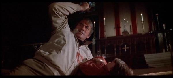 睡不着丨谁在致力于吓唬自己