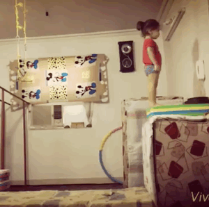 健身Boy挑战高难度，3岁网红惊呆成年人