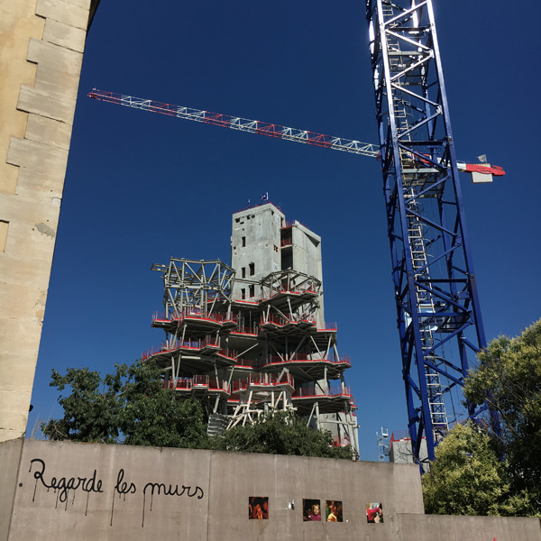 眼光|2016阿尔勒摄影节小记：非洲已然成为镜头中的热点