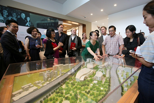 读图｜中国几代舞蹈家的梦想，在上海实现了