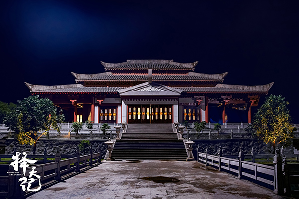 探班｜鹿晗的“第一次”，感觉……很靠谱