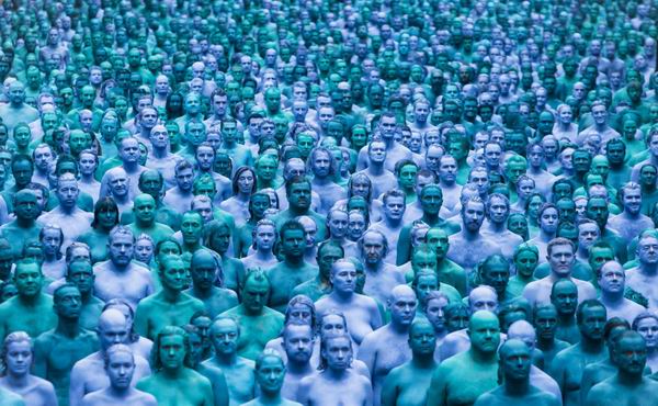 在山的那边海的那边有一群“蓝精灵”