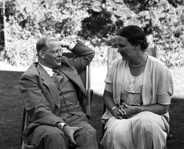 刺杀希特勒的神学家——朋霍费尔是如何炼成的？