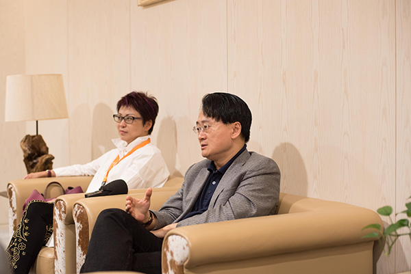 在上海办国际小提琴比赛，“相当于把奥林匹克带到北京”