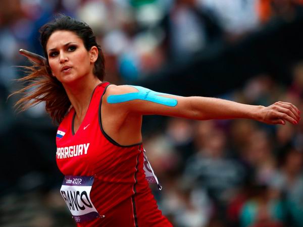 奥运会健儿为什么在身上贴那么多奇怪的布条？