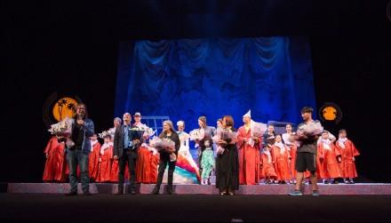 赖声川首部儿童剧《蓝马》上演，聚焦亲子教育困境