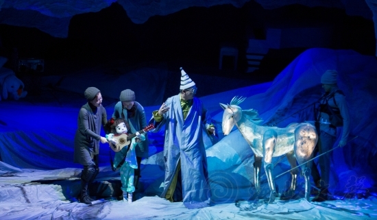 赖声川首部儿童剧《蓝马》上演，聚焦亲子教育困境