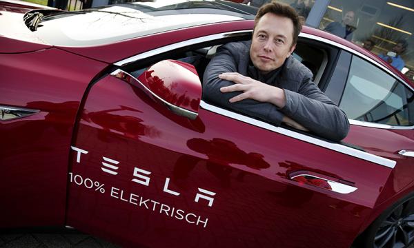 特斯拉造出世上最快量产车：百公里加速仅2.5秒，媲美超跑