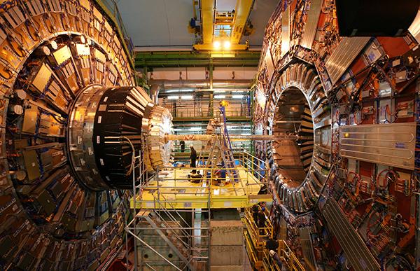 中日欧争相抢占物理制高点：下一代大型强子对撞机花落谁家？