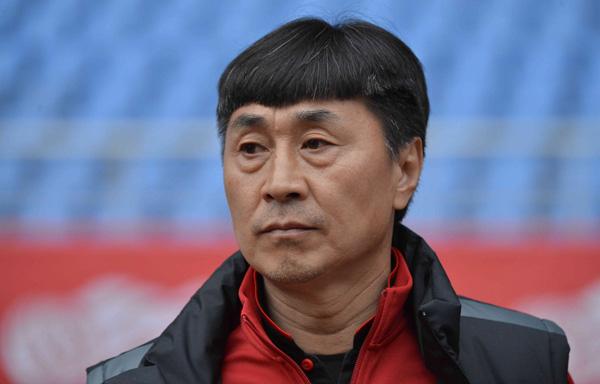 想为国产教练正名的李铁下课了，中超土帅仅存4人陷窘境