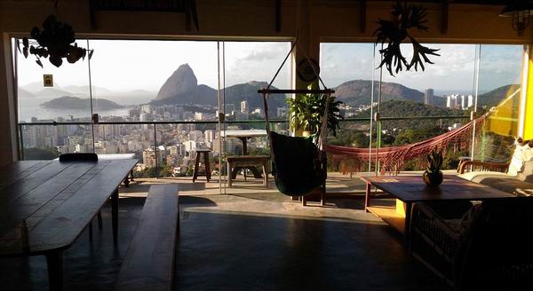 去里约贫民窟住Airbnb，据说非常安全