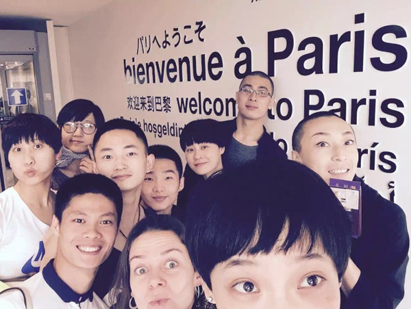 现代舞者很穷，但他们有无敌的身体